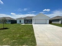 Building Photo - 3 BR / 2 BA Home in Corsicana!