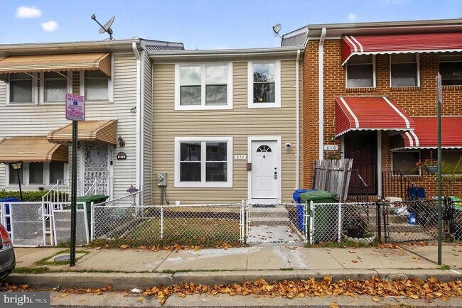 Building Photo - 814 Showell Ct