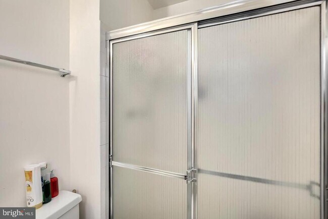 Building Photo - 1804 Billman Ln