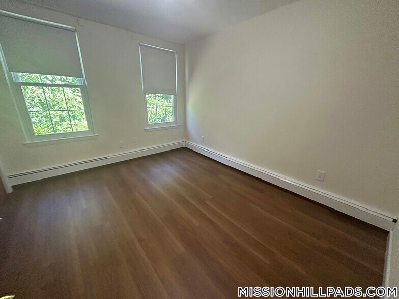 Building Photo - 66 S Huntington Ave