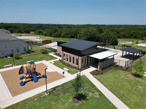 Building Photo - 1300 Blue Spg Dr