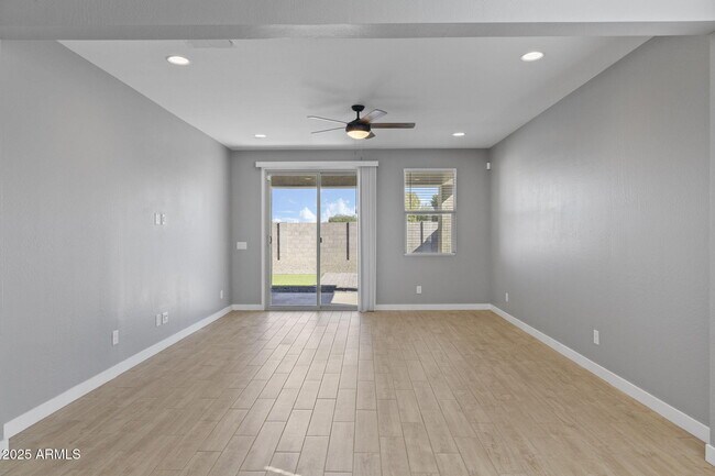 Building Photo - 17350 W Alexandria Way