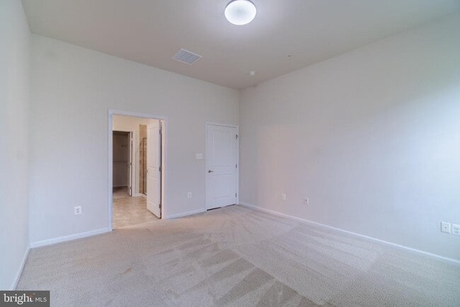 Building Photo - 6573 Autumn Olive Dr