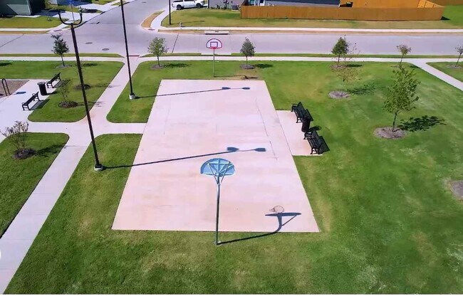 Building Photo - 807 Sandhill Crane Ln