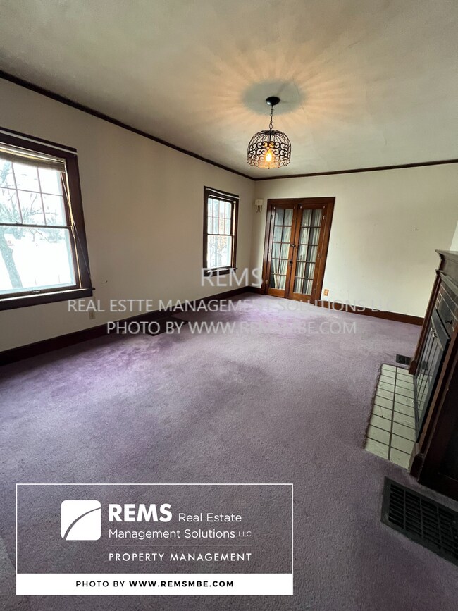 Building Photo - 1016-1016 Vine St