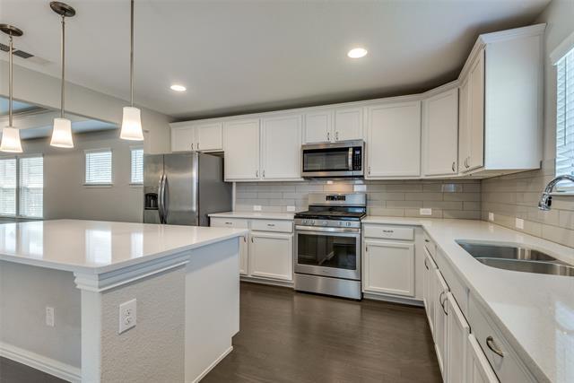 Building Photo - 7608 Parade Dr