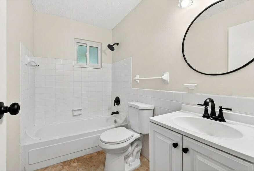 Bathroom - 2246 Bensonhurst Dr