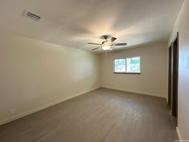 Building Photo - 6731 Carters Blf Dr
