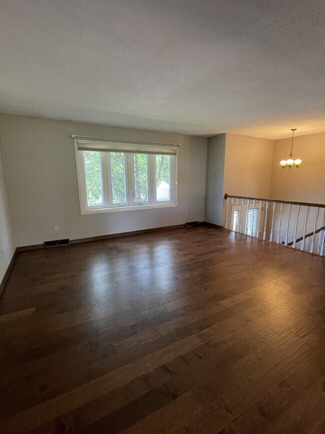 Building Photo - 964 Patricia Ann Dr