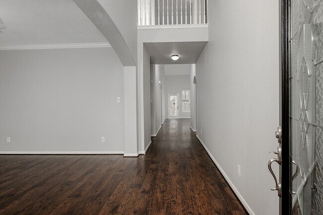 Building Photo - 131 S Spinning Wheel Cir