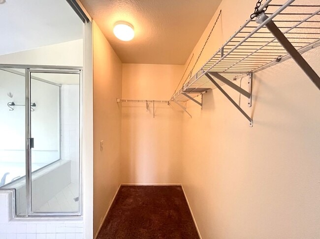 Building Photo - 4 bed, 2.5 bath located in Corona, CA!