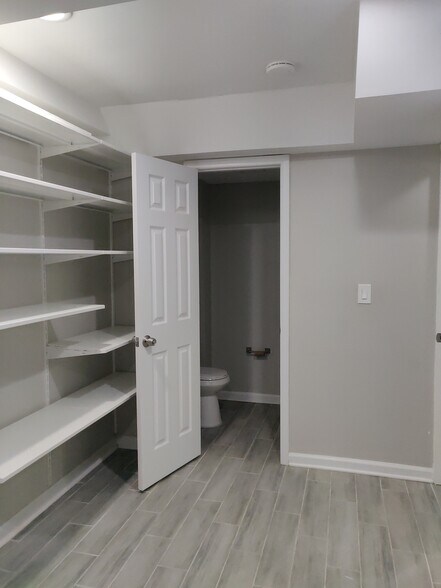 Building Photo - 5374 Eliots Oak Rd