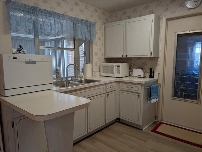 Building Photo - 4450 93rd Terrace