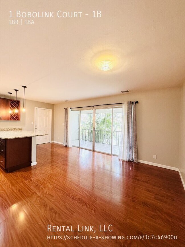 Building Photo - 1 Bobolink Ct