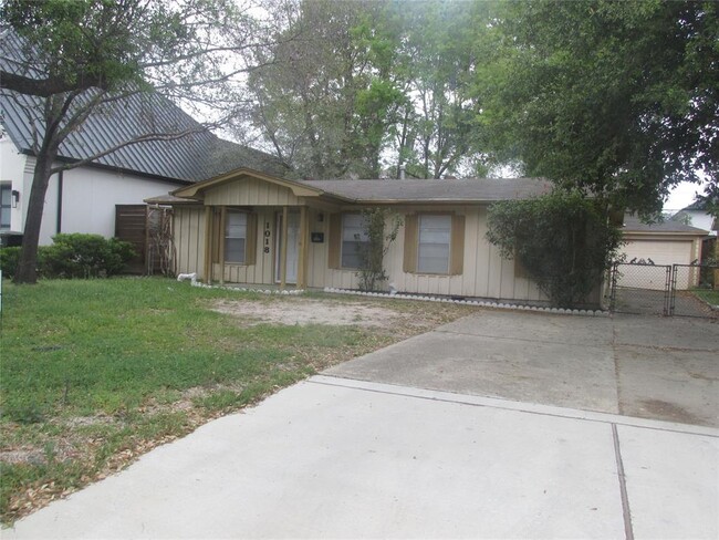 Primary Photo - 1018 Rosepoint Dr