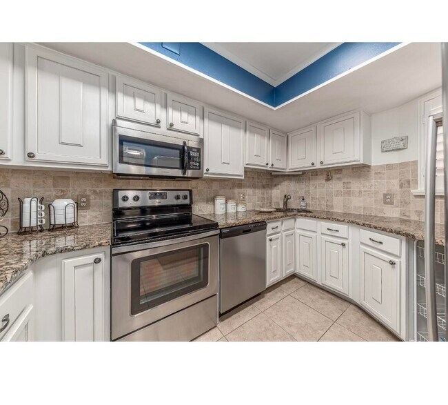 Building Photo - 2400 S Ocean Dr