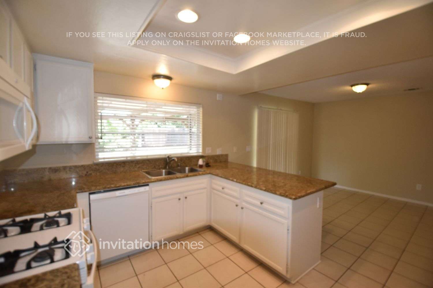 Building Photo - 12625 Softwind Dr