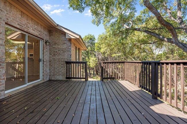 Building Photo - 7704 Plateau Cove