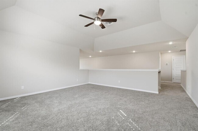 Building Photo - 1009 Calendula Trl