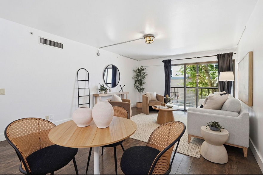Open Concept Kitchen/Dining/Living Room - 500 N St