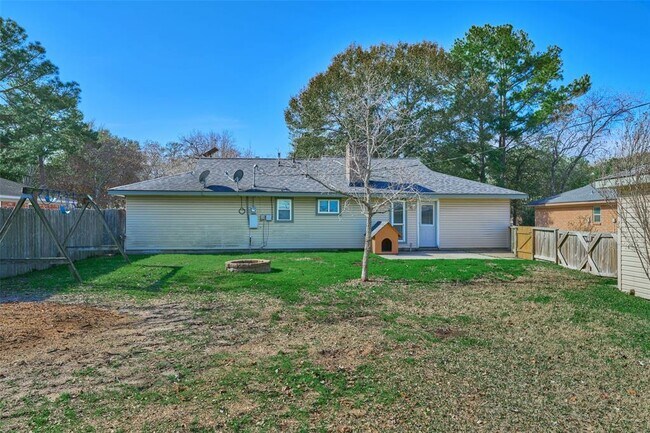 Building Photo - 29030 Deadwood Ln