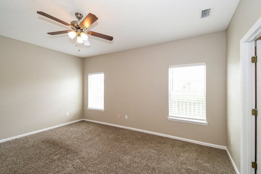Building Photo - 2833 Spoonbill Trail