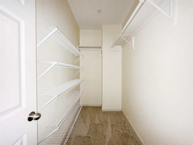 Building Photo - 3001 Murworth Dr