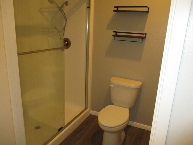 Building Photo - Mission Valley Newly Remodeled 2 Bdr 2 Bat...