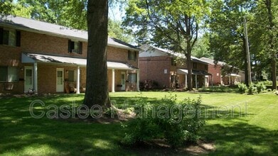 Building Photo - 485 Brentwood Dr