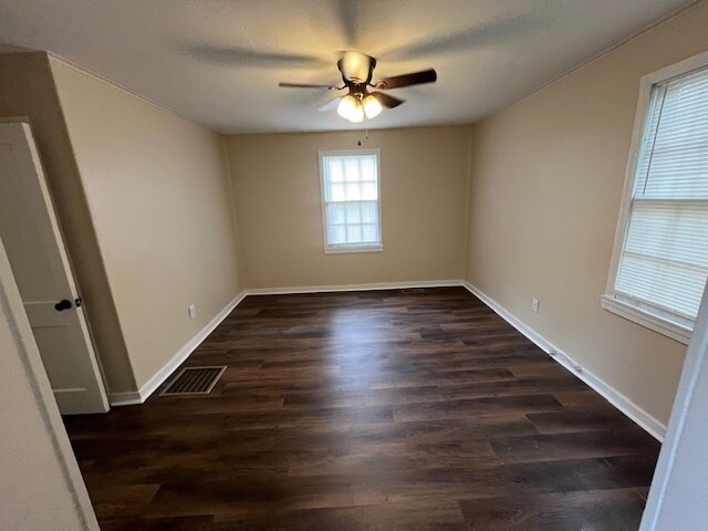 Master Bedroom - 330 Clover St
