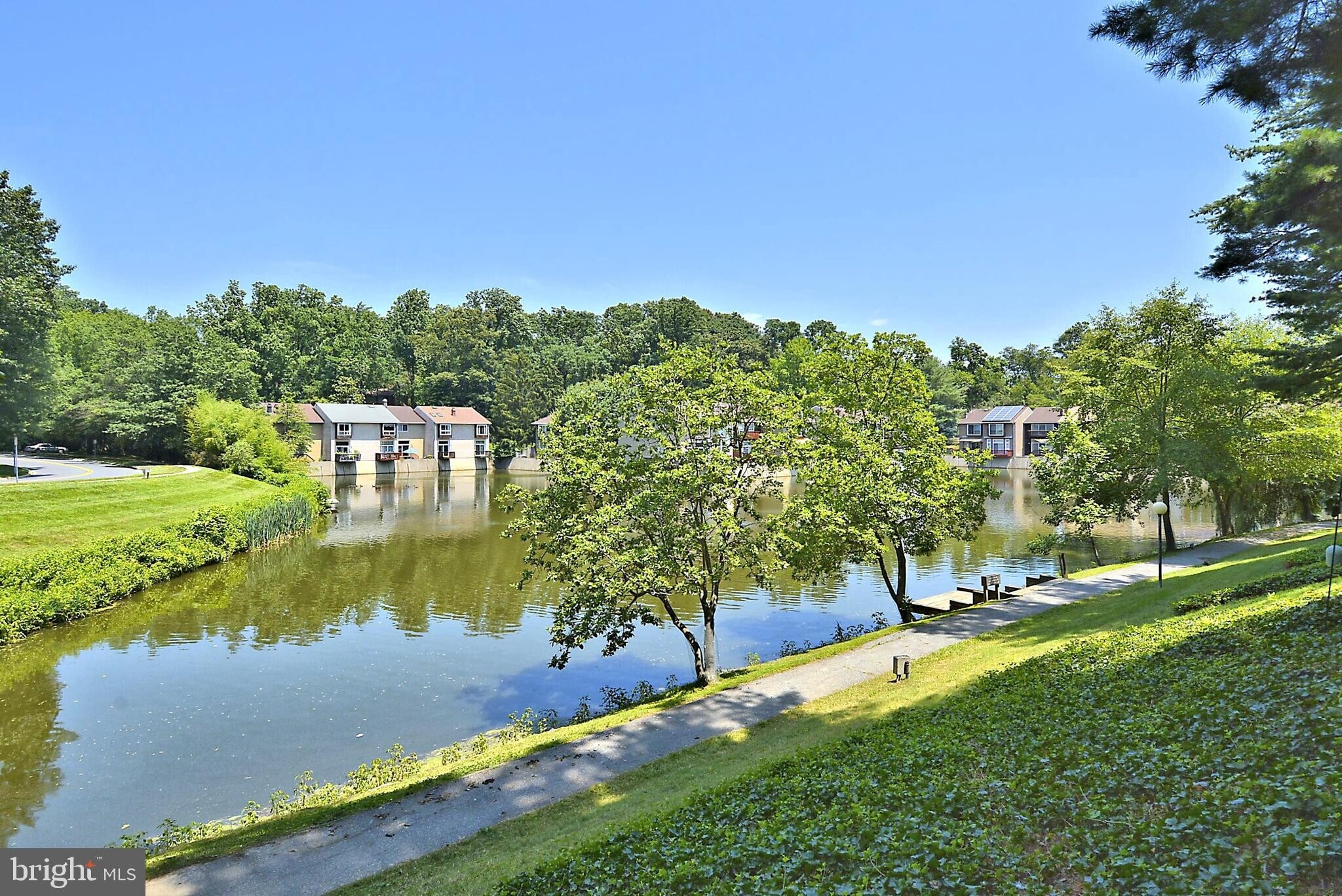 Building Photo - 884 New Mark Esplanade