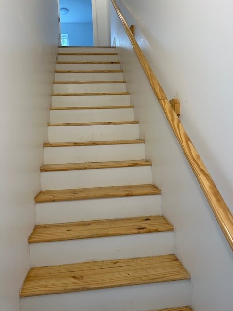 Building Photo - Oak Grove