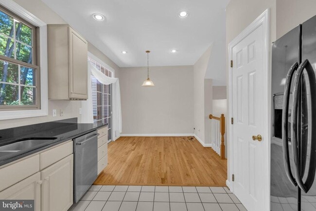 Building Photo - 9902 Michael Schar Ct
