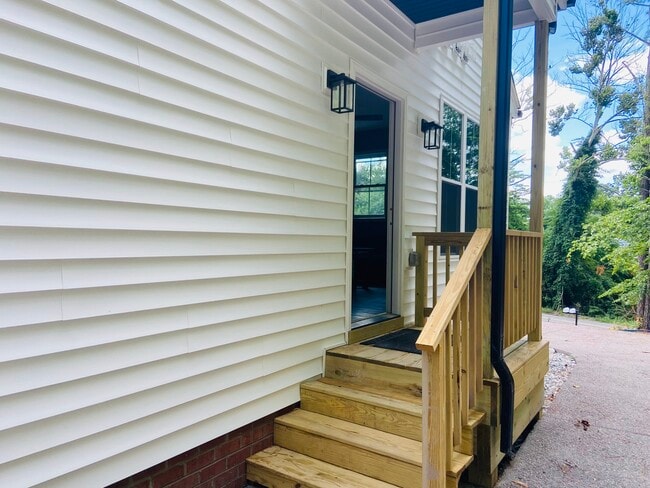 Porch - 900 Adams Rd