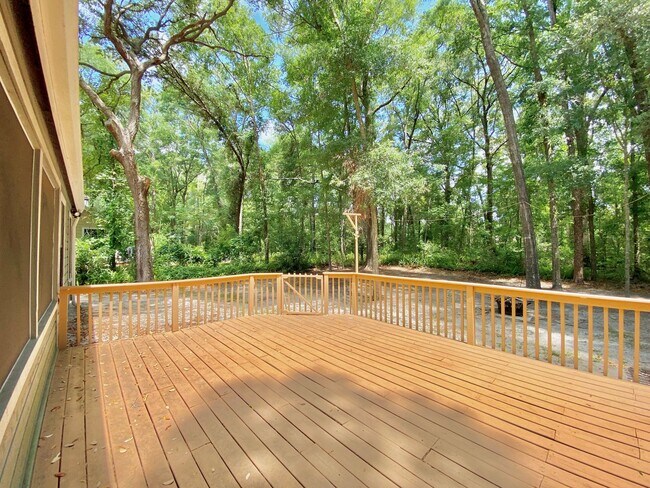 Building Photo - Charming 4BR Home in Haile Plantation with...