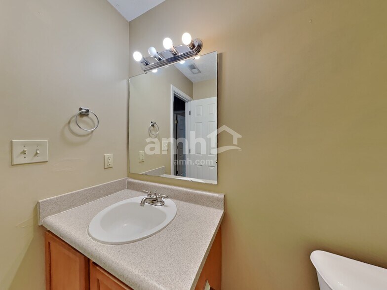 Building Photo - 8046 Wichita Hill Dr