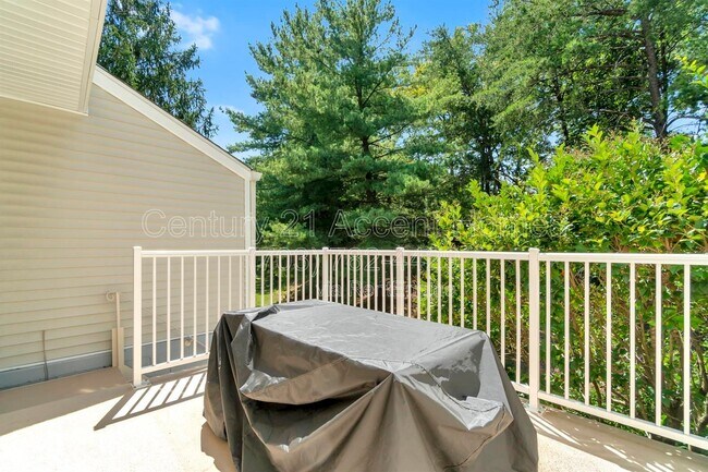 Building Photo - 2881 Burgundy Pl