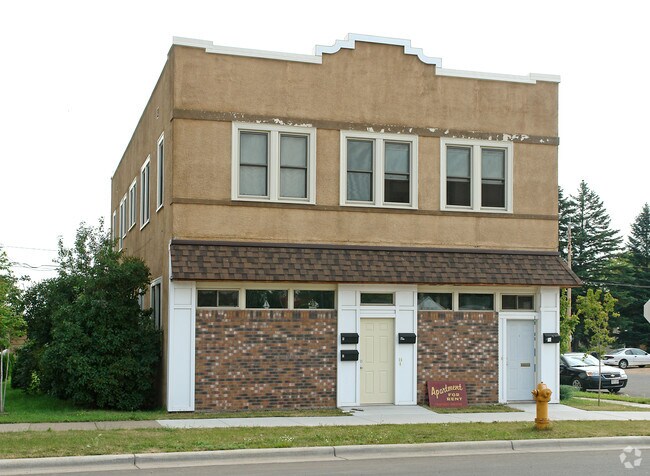 Building Photo - 2031 E 5th St
