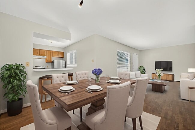 Primary Photo - 2020 Huldy St