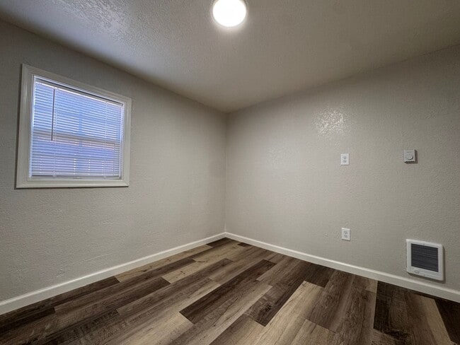Building Photo - 325 N Gilman St