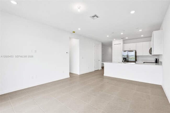Building Photo - 3766 Harborside Ave
