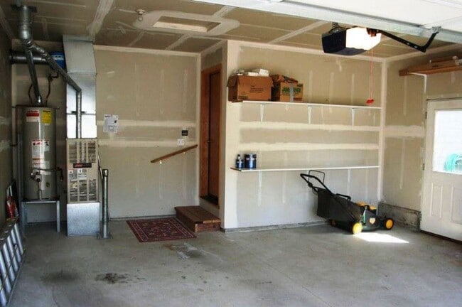 Building Photo - Cute Single-Level Home in Vista Ridge