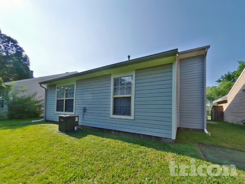 Building Photo - 4914 Marigold Ln