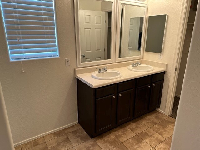 Building Photo - 1206 E Boston St