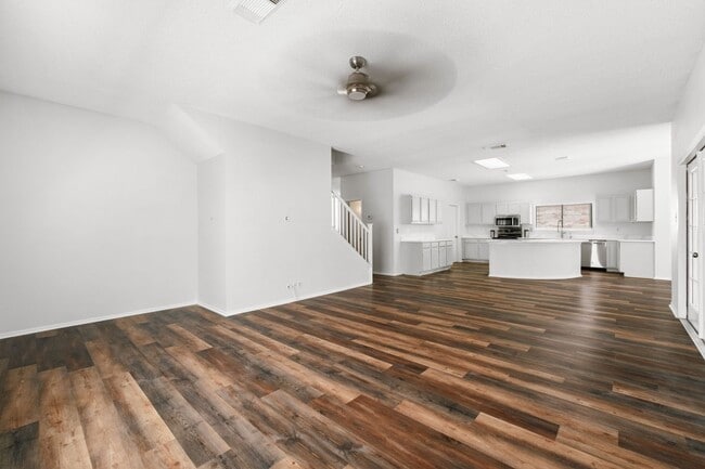 Building Photo - MOVE-IN READY REMODELED RENTAL HOME LOCATED IN NORTHWEST CROSSING