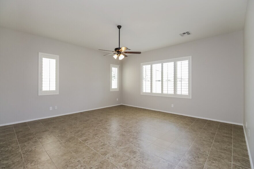 Building Photo - 20858 E Sunset Dr