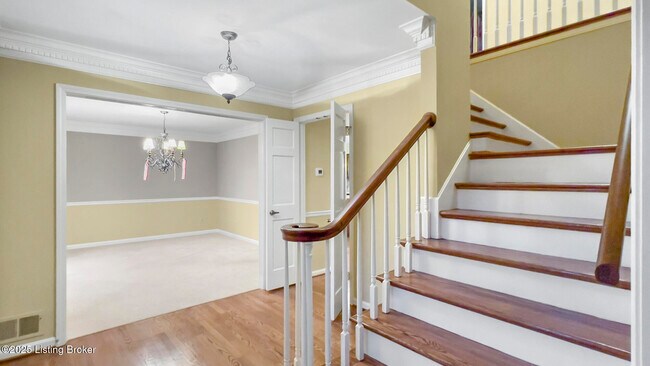 Building Photo - 1508 Sylvan Wynde