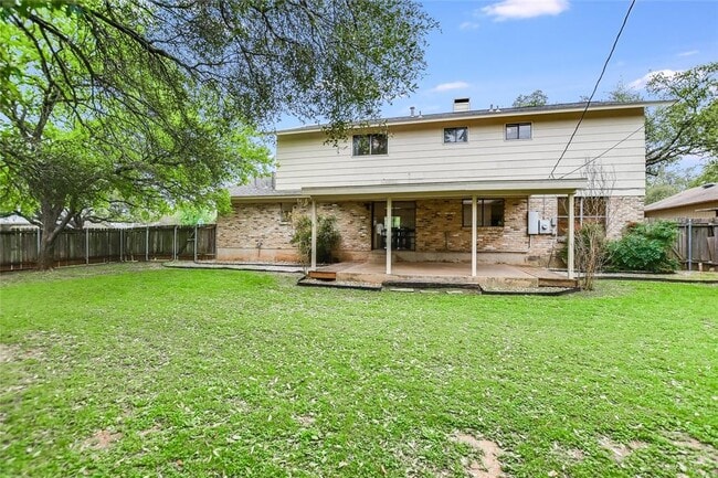 Building Photo - 3800 Palomar Ln