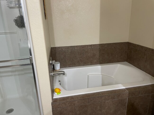 Building Photo - 5136 Killdeer Dr