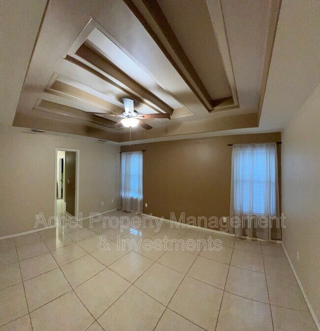 Building Photo - 312 Kika De La Garza St